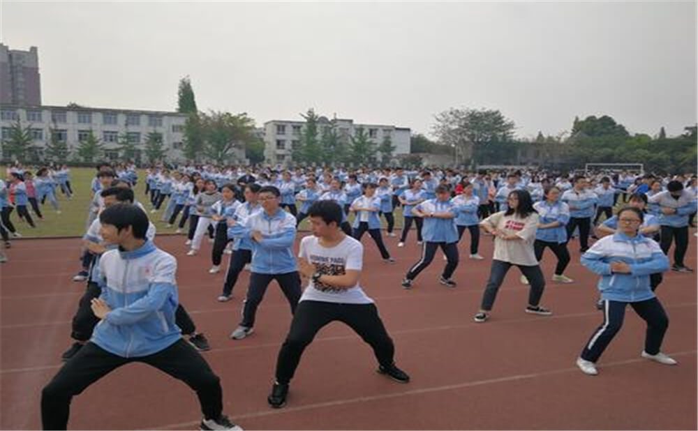 華潤高級(jí)中學(xué)育才的升學(xué)率是多少？